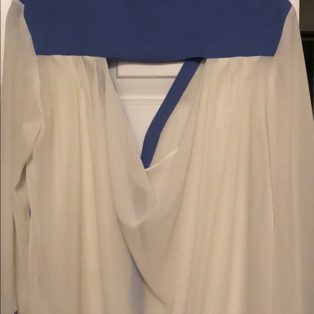 Flowy button up / open back blouse - Picture 5 of 8